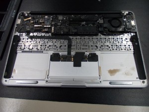 MacBook Pro - Flüssigkeitsschaden