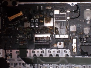 MacBook Pro Logicboard oxidiert